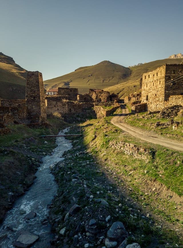 Дигора: небольшой городок в Алании