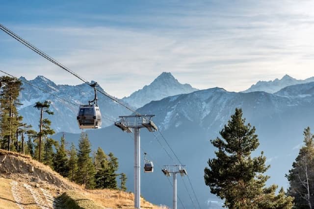 Мамисон: курорт и дикое ущелье